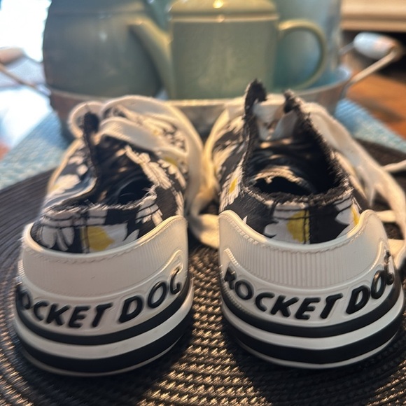 Rocket Dog Daisy Floral lace-up sneakers - Women’s Size 7.5 - Picture 5 of 6